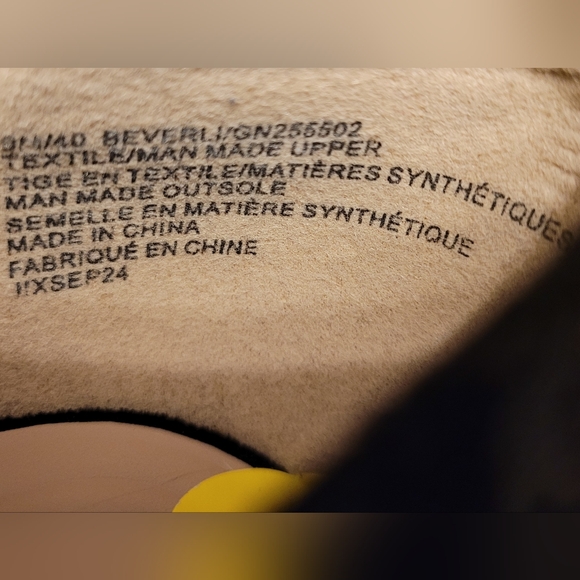 BCBGeneration Black Pointed Toe Bow Pumps with Rhinestone Detail Size 9US - Picture 9 of 9